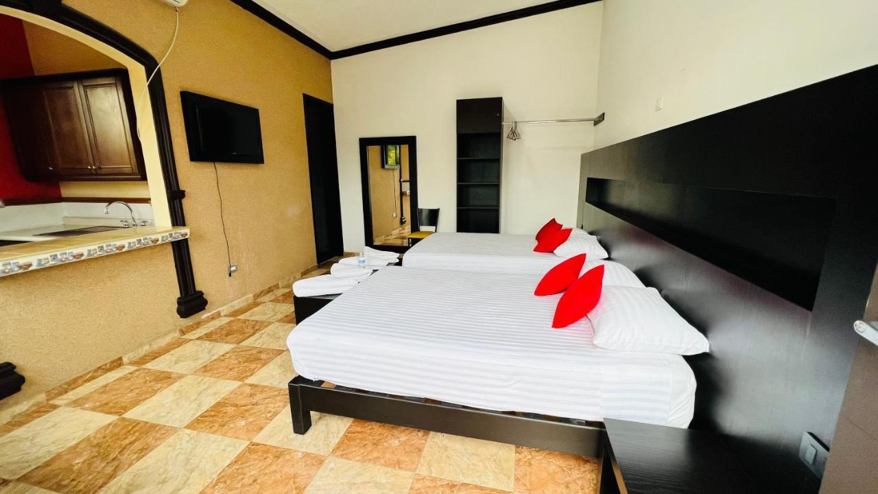 Hotel Villa Pralaya Jiutepec Kültér fotó