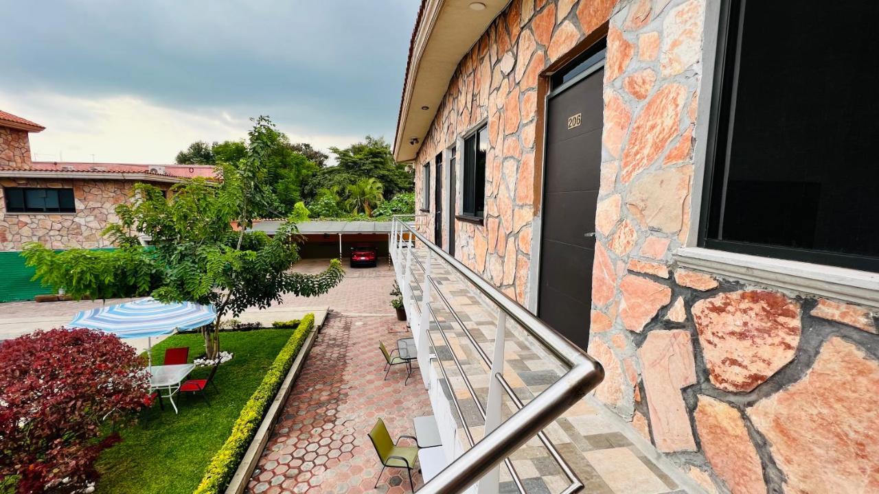 Hotel Villa Pralaya Jiutepec Kültér fotó