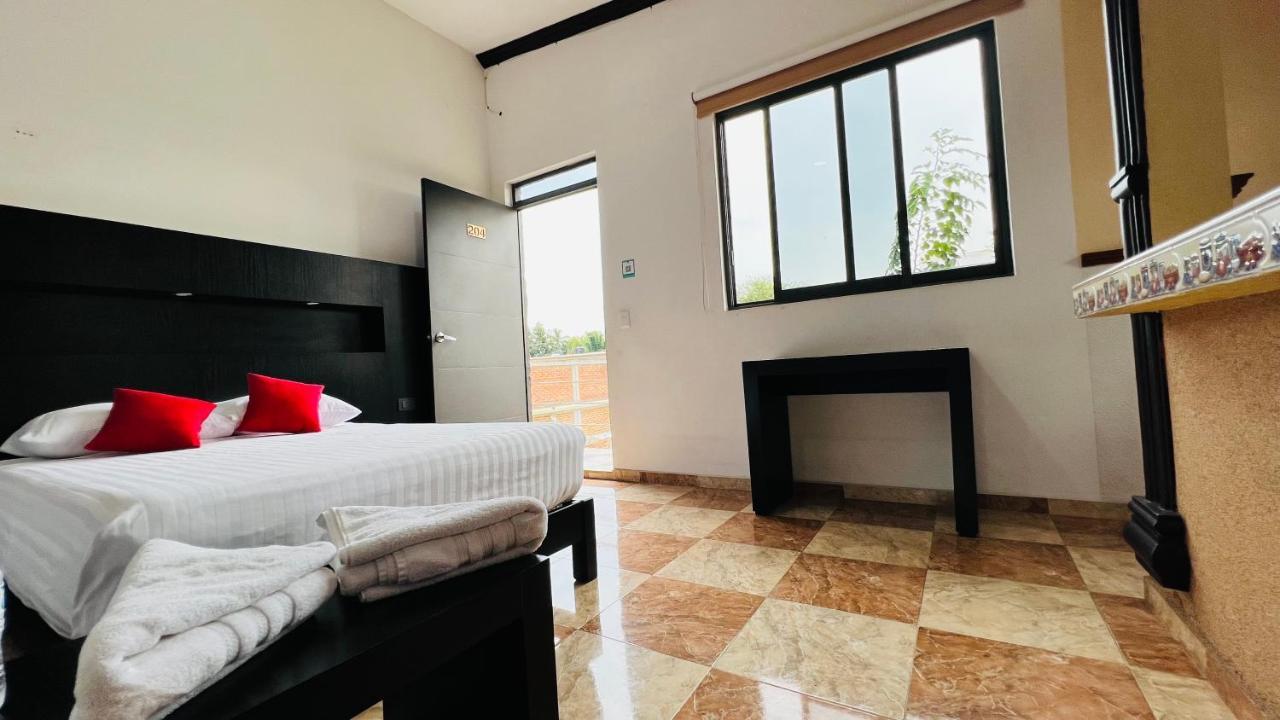 Hotel Villa Pralaya Jiutepec Kültér fotó
