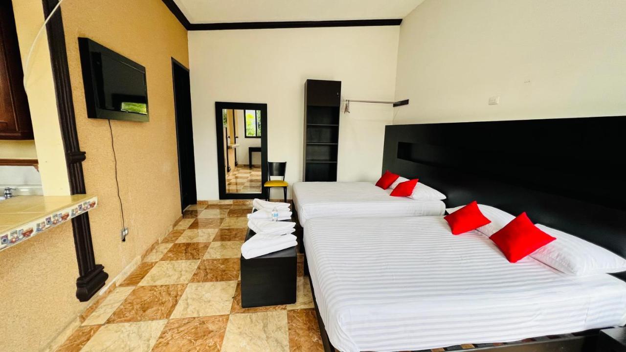 Hotel Villa Pralaya Jiutepec Kültér fotó