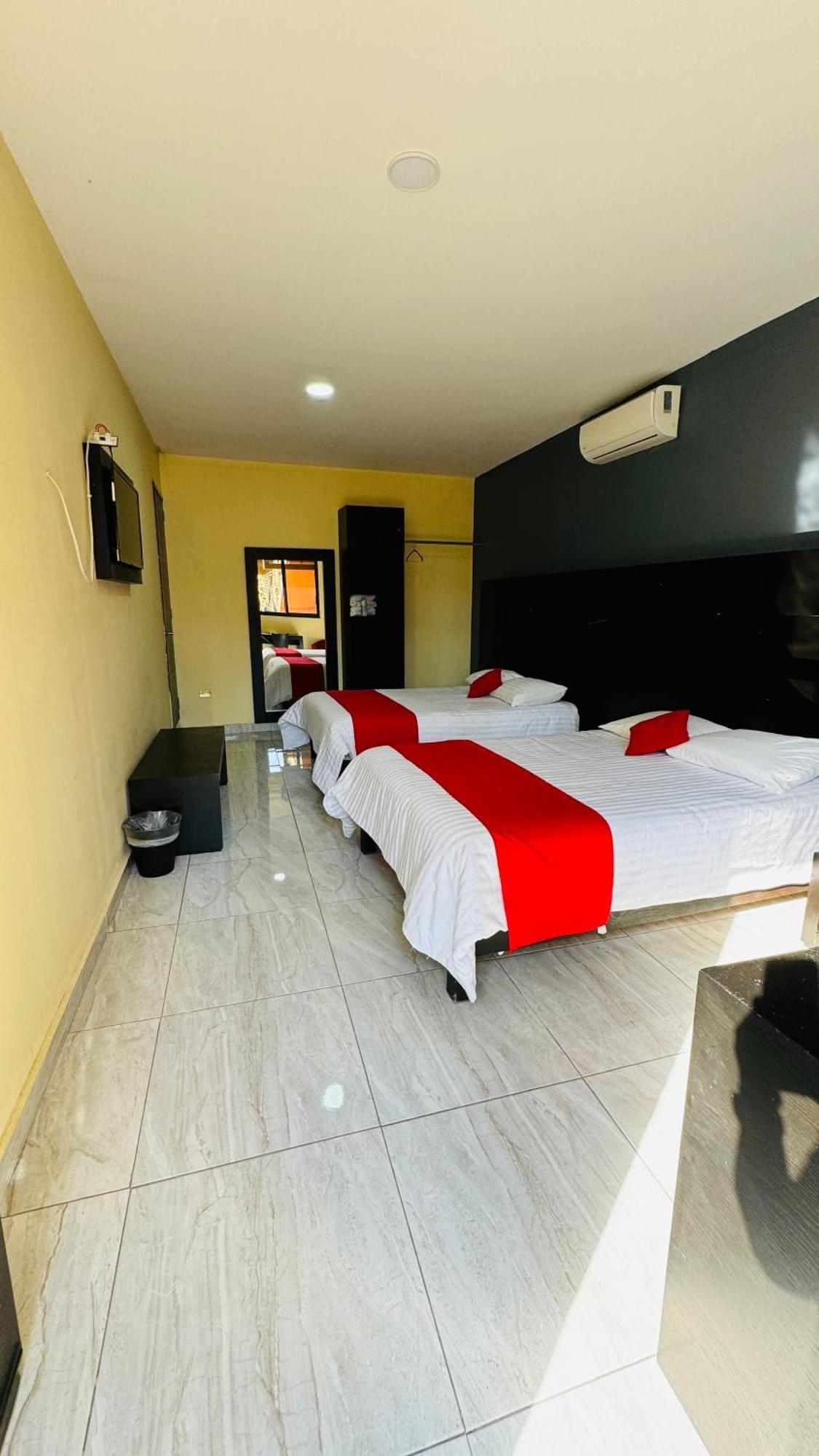 Hotel Villa Pralaya Jiutepec Kültér fotó